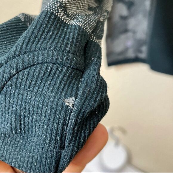 Athleta Girl Power Up Top Long Sleeve Printed - Picture 4 of 7